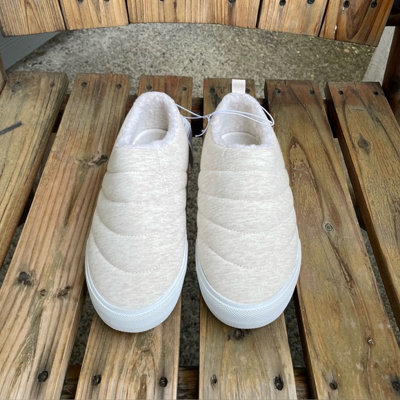 Hurley Arlo Puff Slip On Clog Shoes Size 6
Cream White - Picture 4 of 12